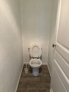 Maison à vendre, louée, 6 pièces DAX (40), dont deux appartements.