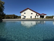 Propriété à vendre 14 pièces Saint jean de Marsacq (40) avec salle de bal de plus de 100m2 sur terrain de plus de 4 hectares