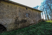 Moulin 7 pièces avec chênaie d'environ 6 hectares