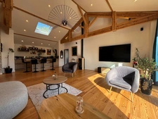 Maison à vendre 4 pièces DAX (40) avec jardin , terrasses et cuisine d'été.