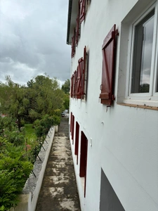 Maison coeur de ville divisée en un duplex de type T4 et un T3 