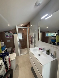 Maison à vendre 5 pièces LABATUT (40) contemporaine avec studio indépendant et double garage sur terrain arboré de plus de 6500m2