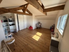 Appartement à vendre 4 pièces DAX (40) dans secteur calme proximité tout commerce.