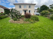 Maison de caractère entièrement rénovée avec plusieurs dépendances 