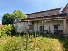 Maison à rénover à Tilh de plus de 160m2 avec jardin et terrasse couverte