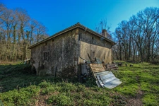 Moulin 7 pièces avec chênaie d'environ 6 hectares