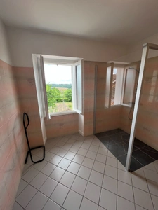 Maison de caractère entièrement rénovée avec plusieurs dépendances 