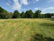 Maison à vendre 5 pièces LABATUT (40) contemporaine avec studio indépendant et double garage sur terrain arboré de plus de 6500m2