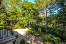 Une maison de Maître contemporaine à Candresse avec dépendances et son jardin de 2500m2 arboré