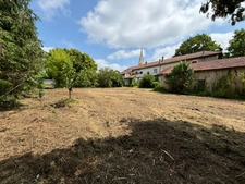 Terrain de 2500m2 constructible centre bourg