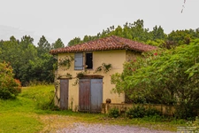La maison « du Chay » à Gamarde-les-Bains, sa dépendance et ses terres d'environ 3 hectares