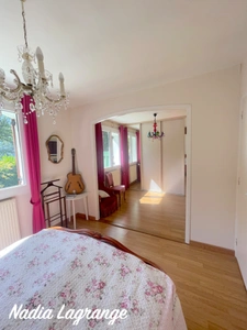 MaISON DE PLAIN PIED DANS UN ENDROIT CALME 