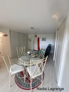MaISON DE PLAIN PIED DANS UN ENDROIT CALME 