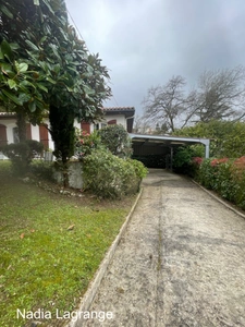 MaISON DE PLAIN PIED DANS UN ENDROIT CALME 