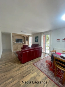 MaISON DE PLAIN PIED DANS UN ENDROIT CALME 