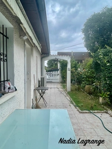 MaISON DE PLAIN PIED DANS UN ENDROIT CALME 