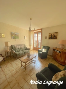 ENSEMBLE IMMOBILIER EN PIERRE EN L AVEC DÉPENDANCES