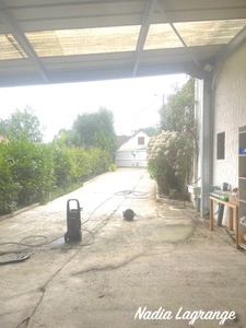 MaISON DE PLAIN PIED DANS UN ENDROIT CALME 