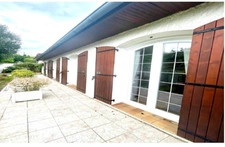 MaISON DE PLAIN PIED DANS UN ENDROIT CALME 