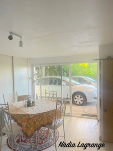 MaISON DE PLAIN PIED DANS UN ENDROIT CALME 