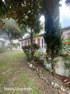 MaISON DE PLAIN PIED DANS UN ENDROIT CALME 