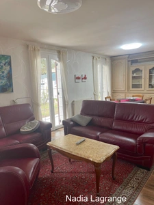 MaISON DE PLAIN PIED DANS UN ENDROIT CALME 