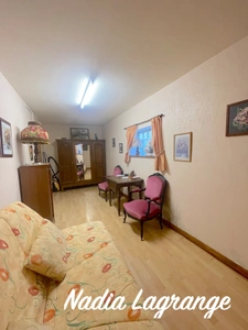 ENSEMBLE IMMOBILIER EN PIERRE EN L AVEC DÉPENDANCES