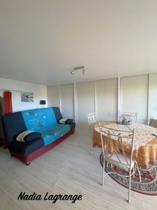 MaISON DE PLAIN PIED DANS UN ENDROIT CALME 