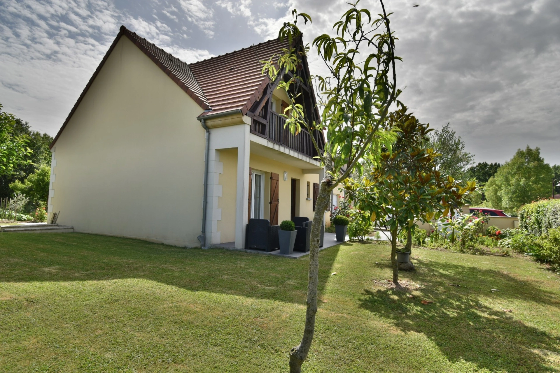 Maison 8 pièces 135 m² · à Lèves · 135 m² · 359 000 €