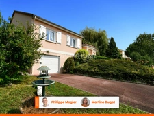 Maison individuelle de 2003, 3 chambres, vue dégagée, proche VICHY.