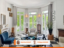 Rare à Vichy, Duplex 1er et 2ème étage avec toit terrasse, 2 garages et caves