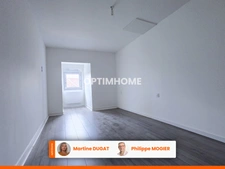 CUSSET centre historique, maison de ville, 3 chambres et 1 bureau-2 garages– 2 terrasses – Jacuzzi