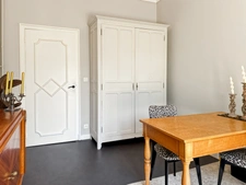 VICHY – Quartier République – Appartement de caractère 80 m² avec garage et caves dans maison Art déco