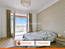 Magnifique appartement de 97 m² avec ascenseur, au 5ème étage d'un ancien hôtel de luxe avec gardien, triangle d'or à VICHY