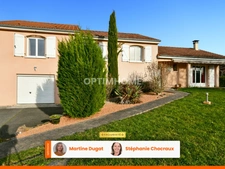 EXCLUSIVITÉ – Belle maison familiale à 10 minutes de Vichy, 5 chambres, garage, piscine hors-sol