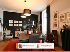 Appartement de 103m2, 2 chambres, quartier thermal de VICHY dans un immeuble remarquable.