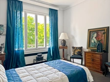 VICHY – Quartier République – Appartement de caractère 80 m² avec garage et caves dans maison Art déco