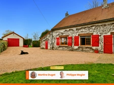 Magnifique longère 6 pièces avec terrain d'1 hectare à Isserpent (03)