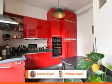 Appartement de 103m2, 2 chambres, quartier thermal de VICHY dans un immeuble remarquable.