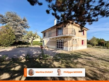 CHARMEIL – Maison de 1970 3 chambres, garage sur plus de 2000 m² de terrain clos et arboré