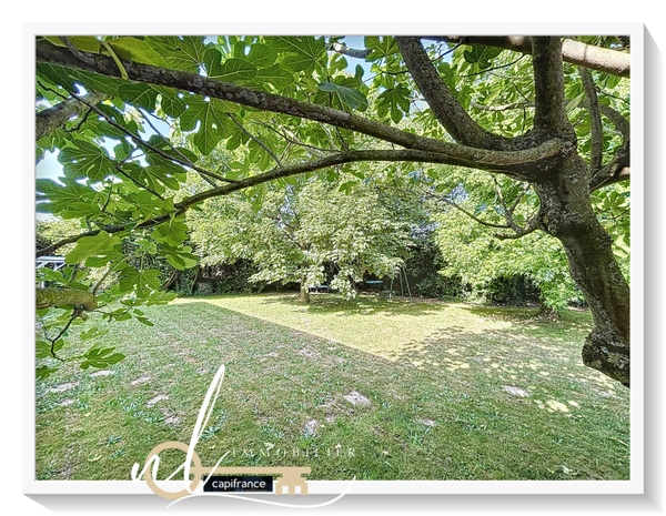 Terrain constructible à vendre, 800 M2, MESSIMY SUR SAONE (01), au calme, proche Villefranche-sur Saône