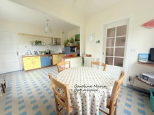 À vendre maison familiale avec jardin à Bourneville avec écoles et commerces à pieds 