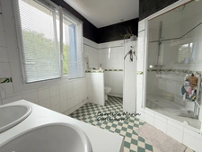 À vendre maison familiale avec jardin à Bourneville avec écoles et commerces à pieds 