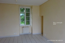 Plein centre village Bonneui Matours , Maison individuelle en pierre de 86m² , Jardin , dépendances ,proche Facultés et CHU
