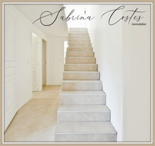 ? À VENDRE – MAISON ATYPIQUE RÉNOVÉE AVEC TERRASSE & CAVE VOÛTÉE – FRENEUSE (78) 173 m² habitables – 4/5 chambres – Vue dégagée – Garage – Jardin clos