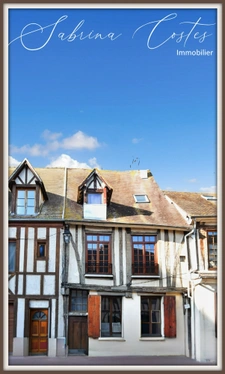 ? À vendre – Appartement historique avec colombages au cœur du Vieux Vernon ?