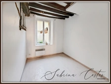 ? À vendre – Appartement historique avec colombages au cœur du Vieux Vernon ?