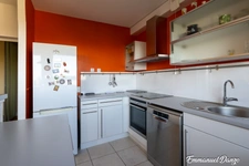 Appartement traversant de 110 m² – Dernier étage – Vue panoramique exceptionnelle