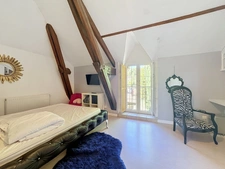 PERIGUEUX (Chancelade) Maison à louer T 6 de 210 m² avec terrain de 1450 m², piscine