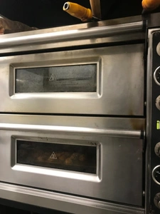 Dpt Dordogne (24), à vendre PÉRIGUEUX Restaurant Emplacement N°1